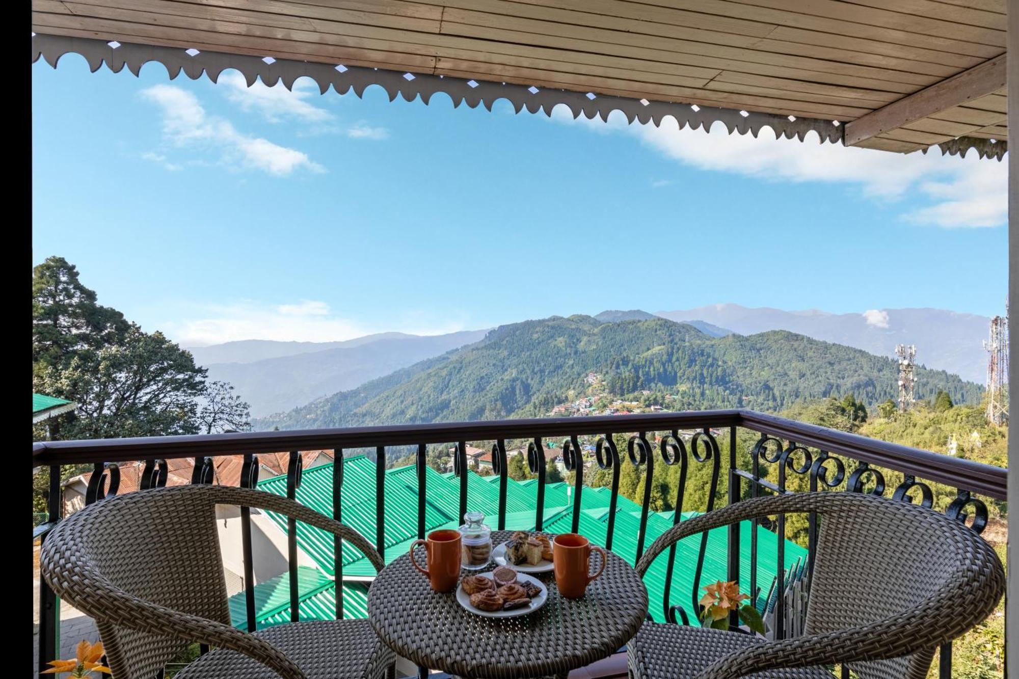 Отель Sterling Darjeeling Дарджилинг Экстерьер фото