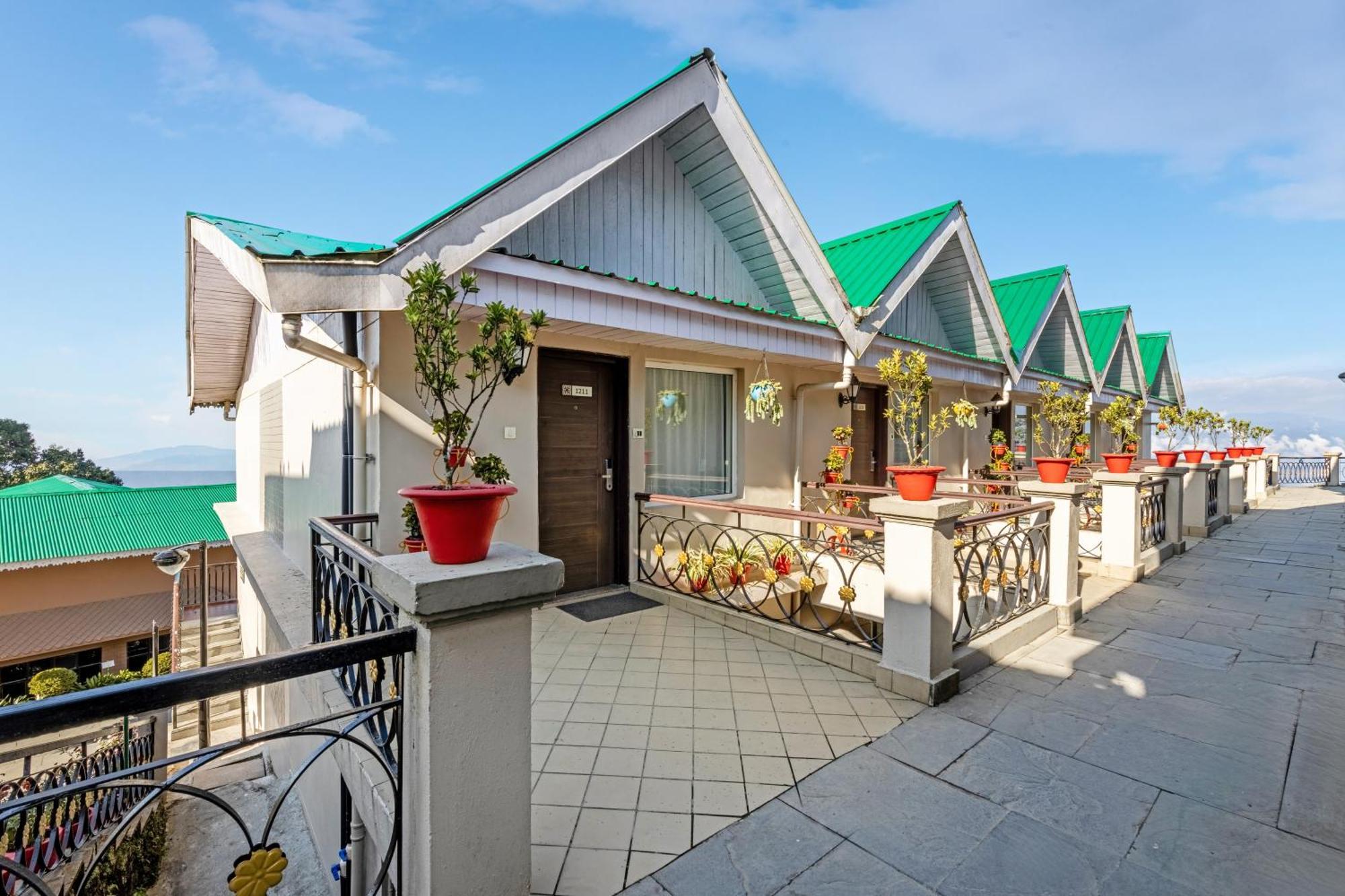 Отель Sterling Darjeeling Дарджилинг Экстерьер фото